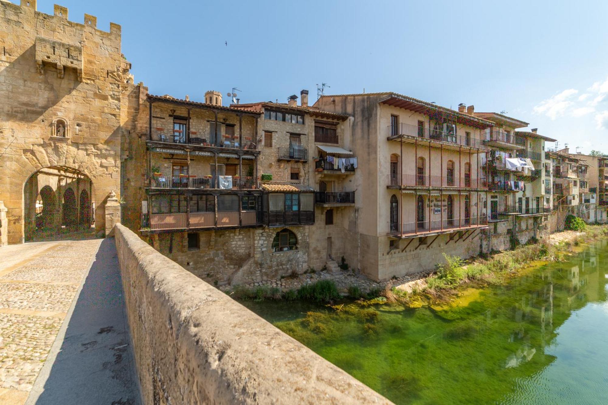 Hotel Fonda La Plaza Valderrobres Exterior foto