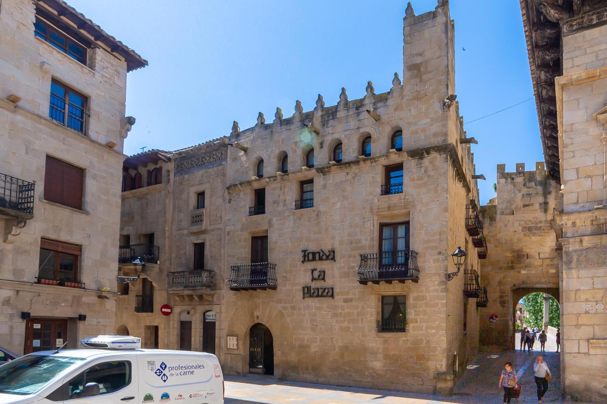 Hotel Fonda La Plaza Valderrobres Exterior foto