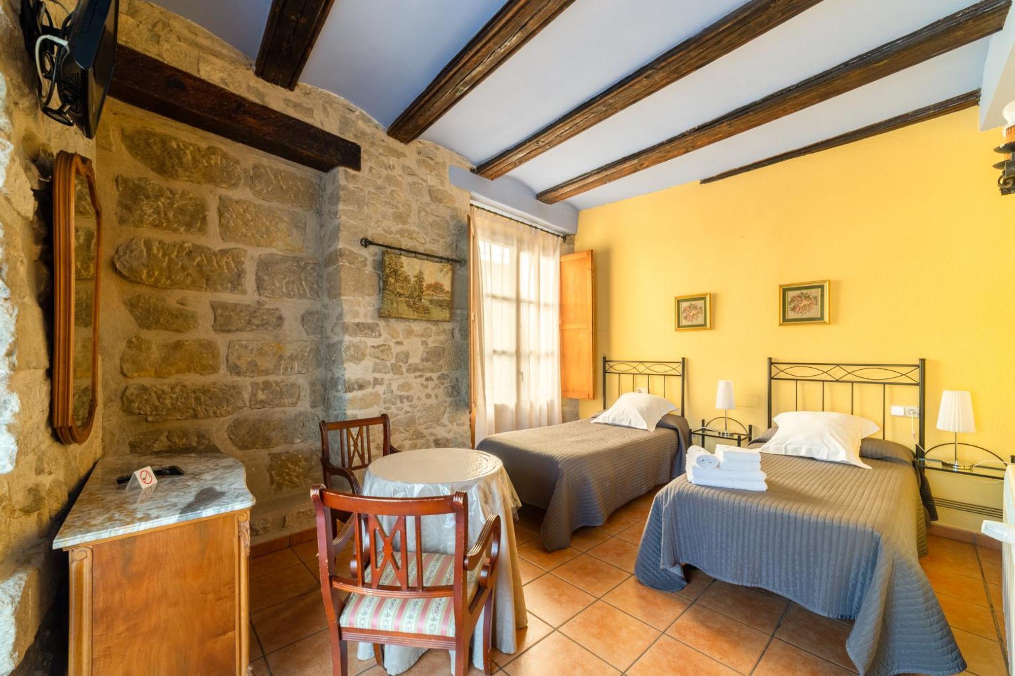 Hotel Fonda La Plaza Valderrobres Exterior foto