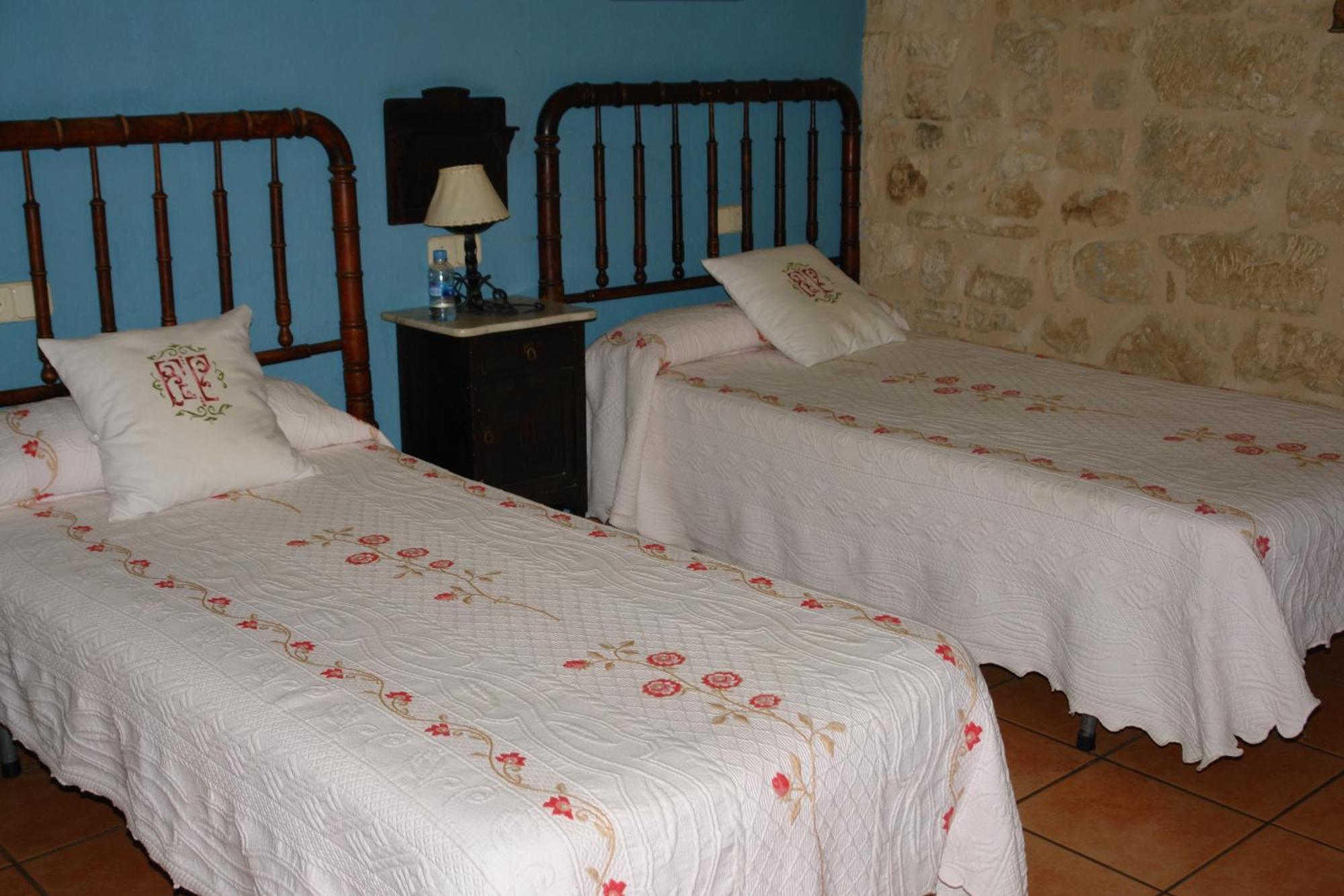 Hotel Fonda La Plaza Valderrobres Exterior foto